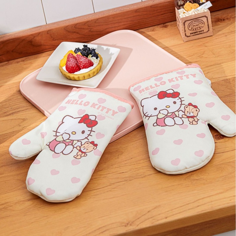 Anime Hello Kitty Cinnamoroll  - Commercial Kitchen Gloves recension och pris